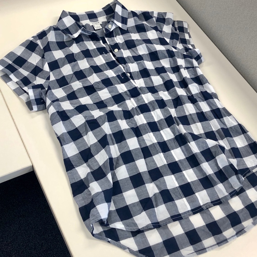 *3 for $20!! J.Crew Factory Popover Shirt